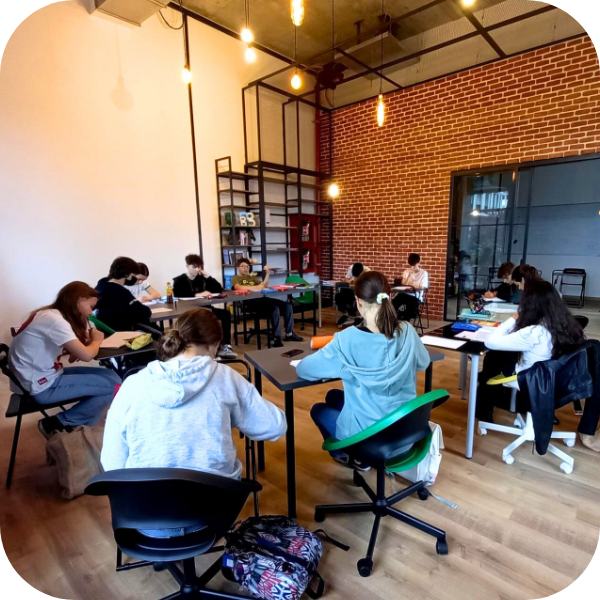 Structura Atelierului de Matematică